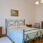 2 Bedroom Stunning In *