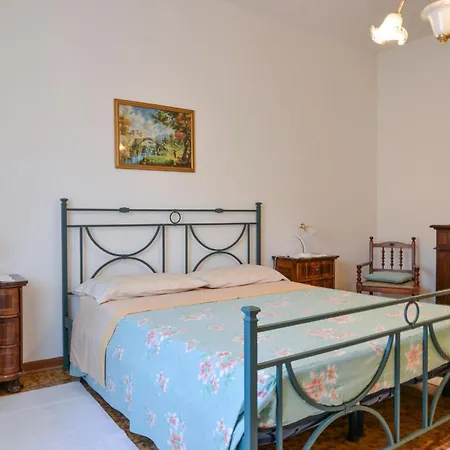 2 Bedroom Lovely In *